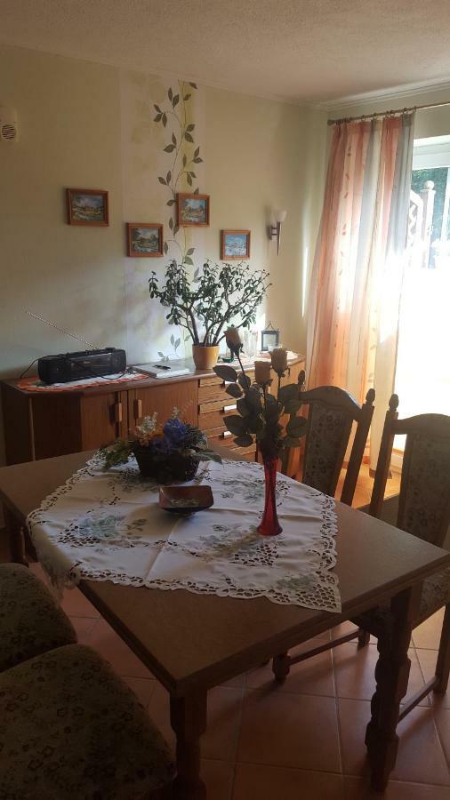 פוטבוס Ferienwohnung "Am Fechtertor- Eingang Zum Schlosspark" מראה חיצוני תמונה